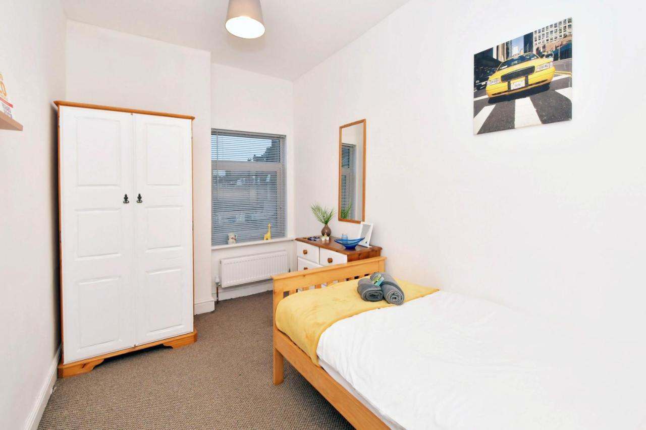 Townhouse @ Hanley Road Stoke Extérieur photo